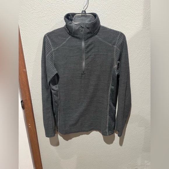 Columbia Tops - Columbia Women's Gray Quarter-Zip Sweatshirt Lightweight Super Soft EUC Size S